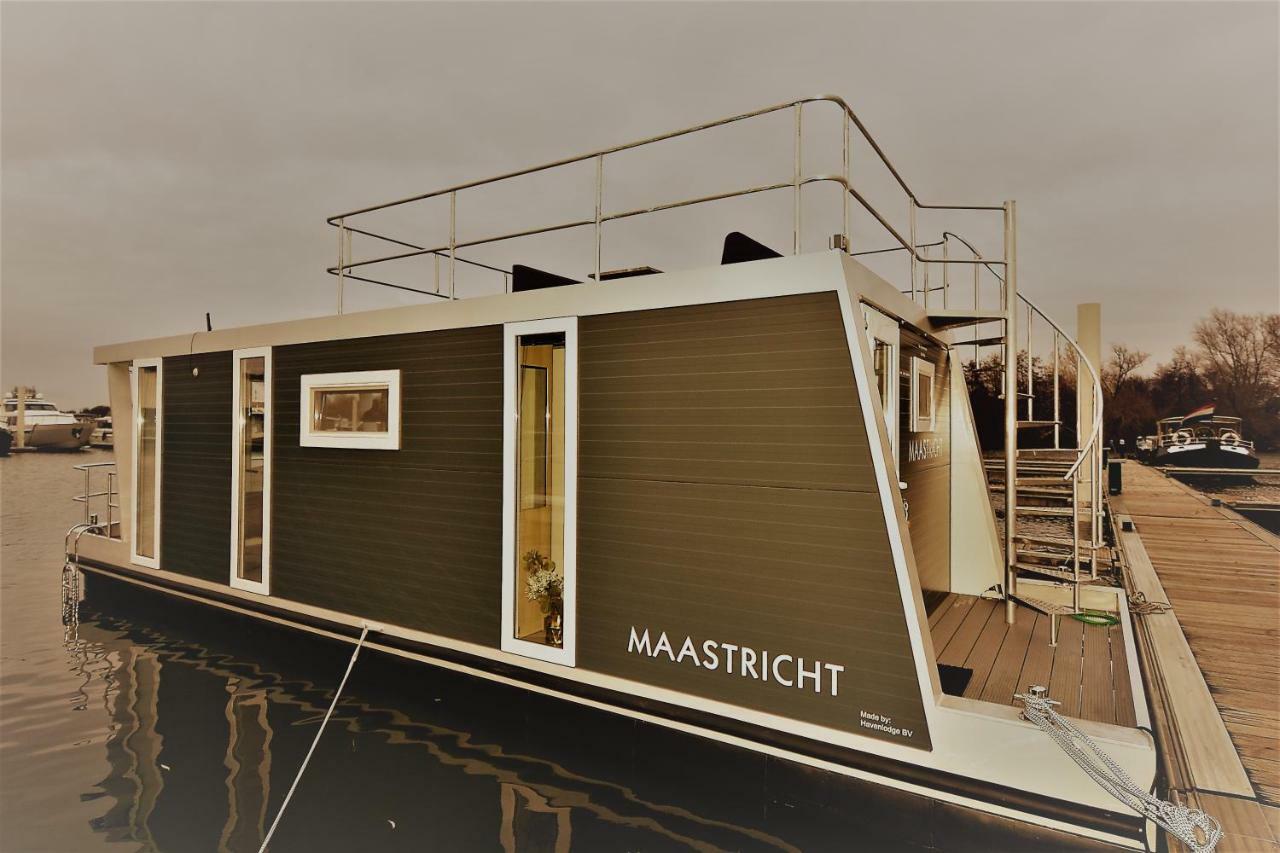 Cozy floating boatlodge Maastricht. Buitenkant foto