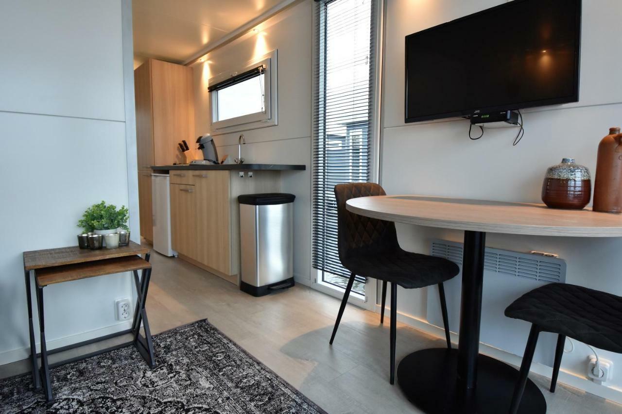 Cozy floating boatlodge Maastricht. Buitenkant foto